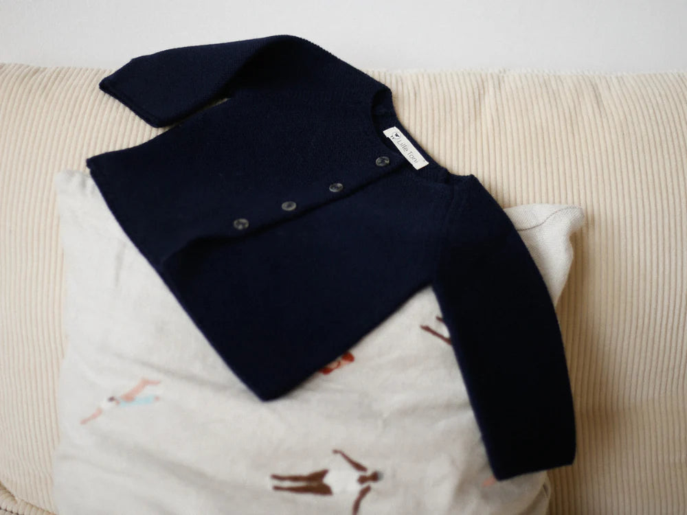 Geschenkset aus Cardigan "Emil" & Leggings "Finn" in marine